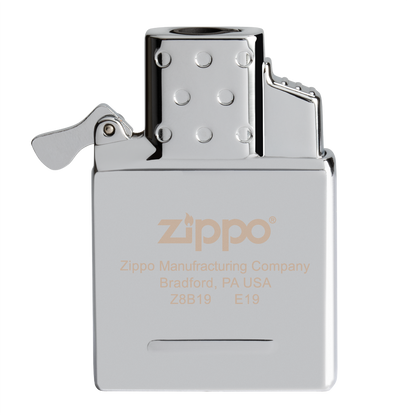 Vue de face insert butane Zippo flamme simple