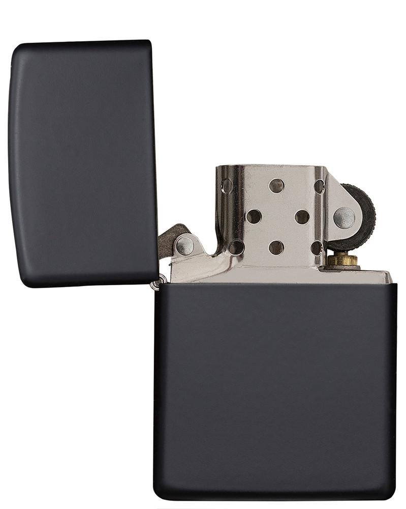 Vue de face briquet Zippo Black Matte modèle de base, ouvert