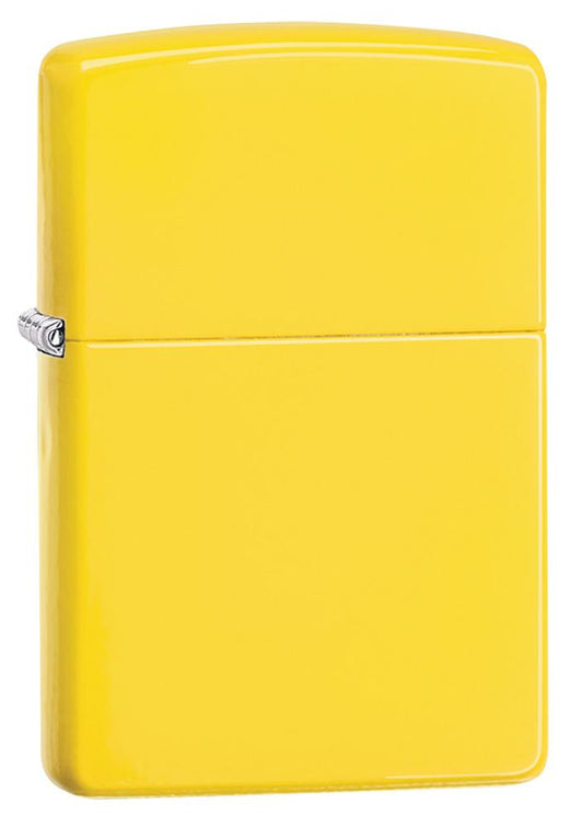 Vue de face 3/4 briquet Zippo modèle de base jaune citron