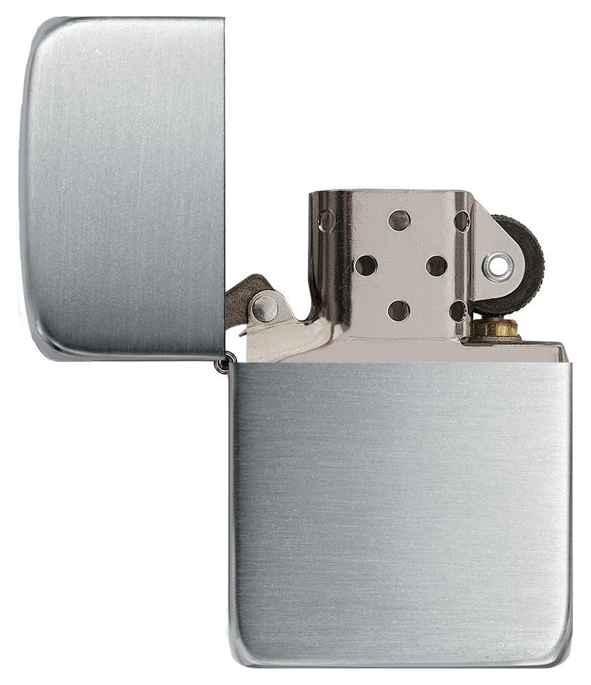 Encendedor Zippo 1941 Réplica en plata esterlina vista frontal abierta en óptica de plata satinada