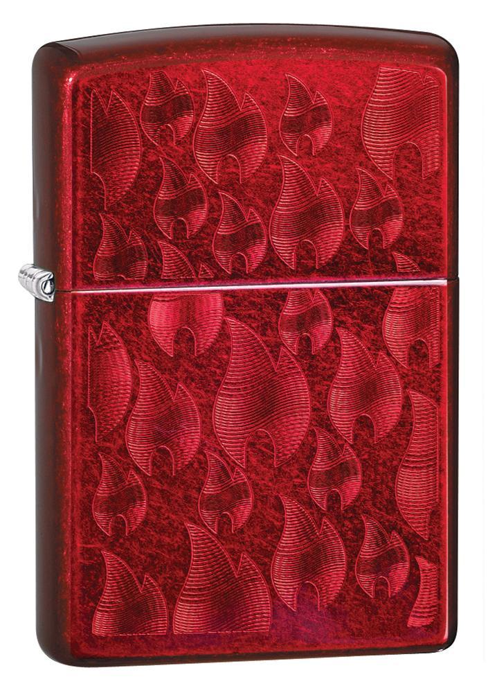 Vue de face 3/4 briquet Zippo rouge avec de nombreuses flammes Zippo